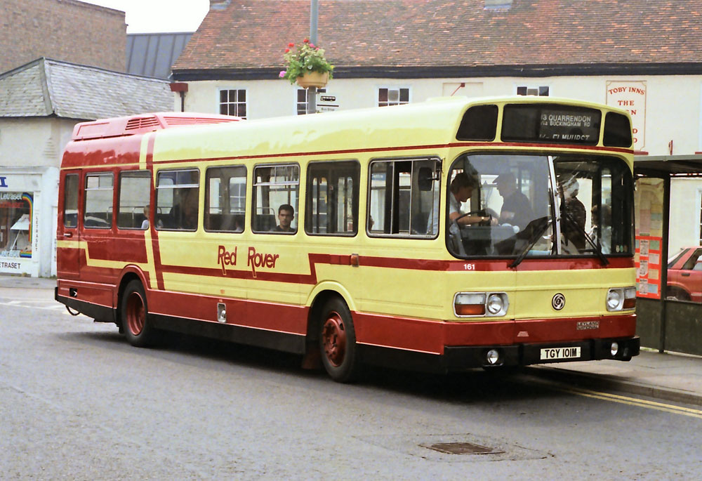 Land rover bus